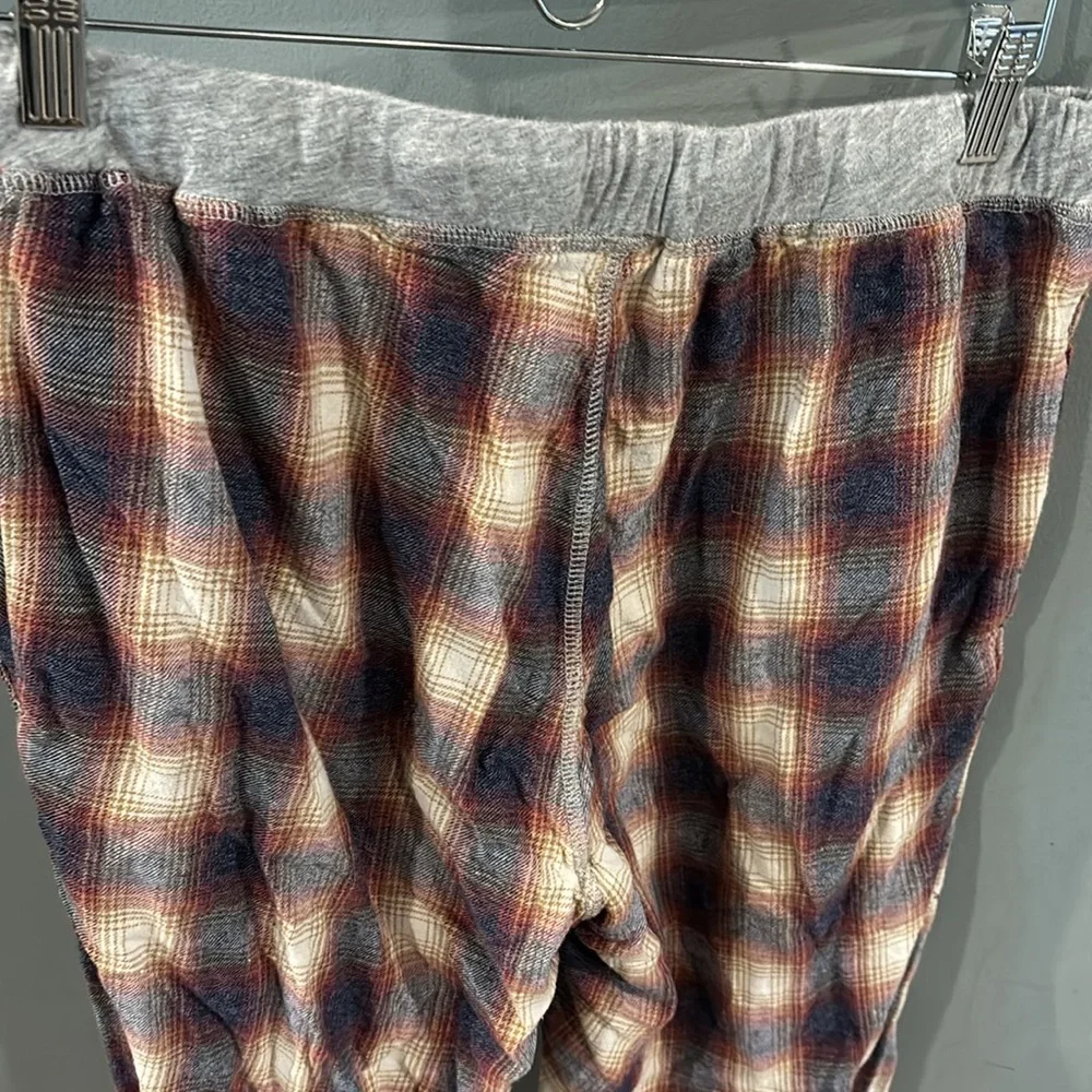 True Grit Lodge Plaid Flannel Pant size small